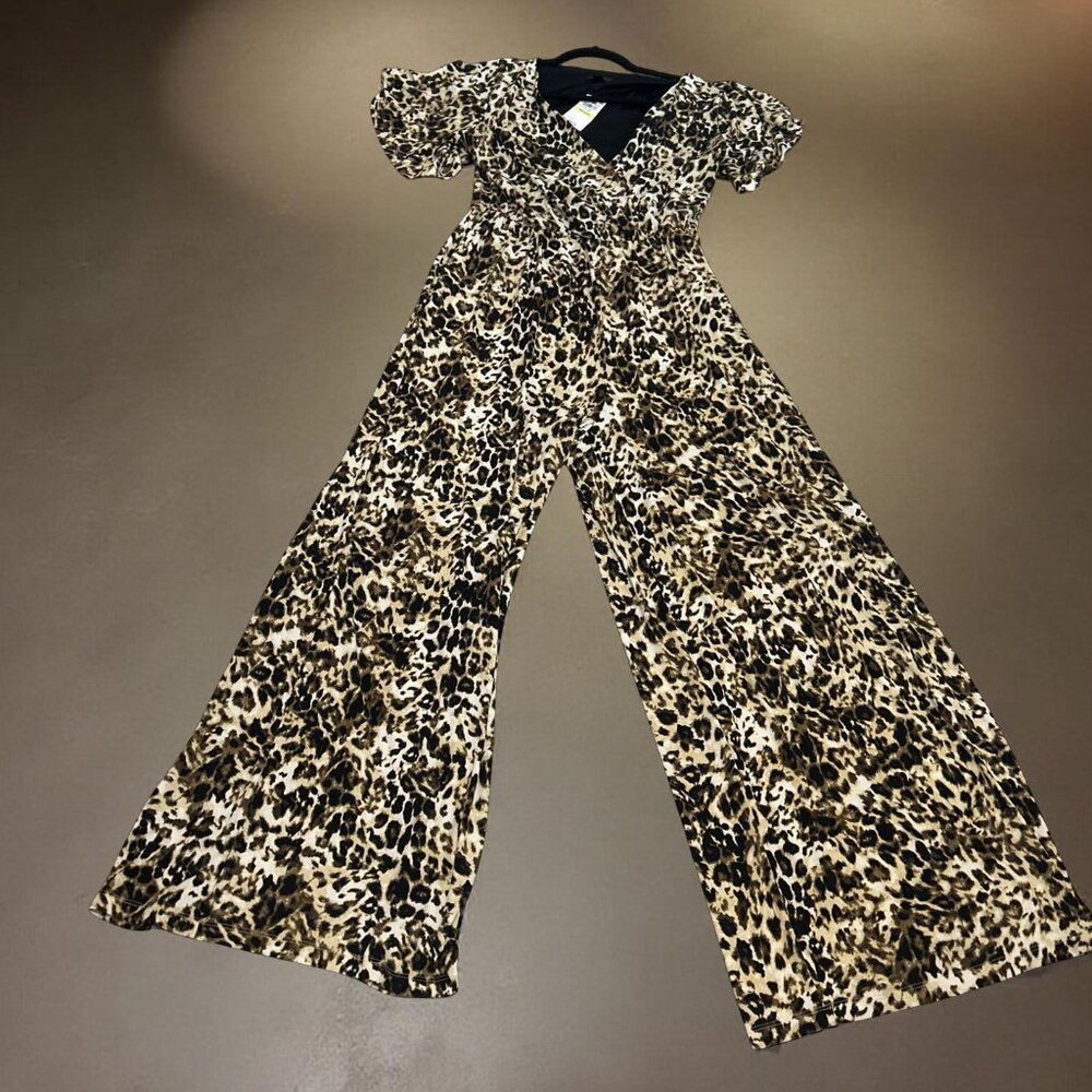 Thalia Sodi Jumpsuit Size M Leopard Print Stretch Wide Leg Palazzo V-Neck